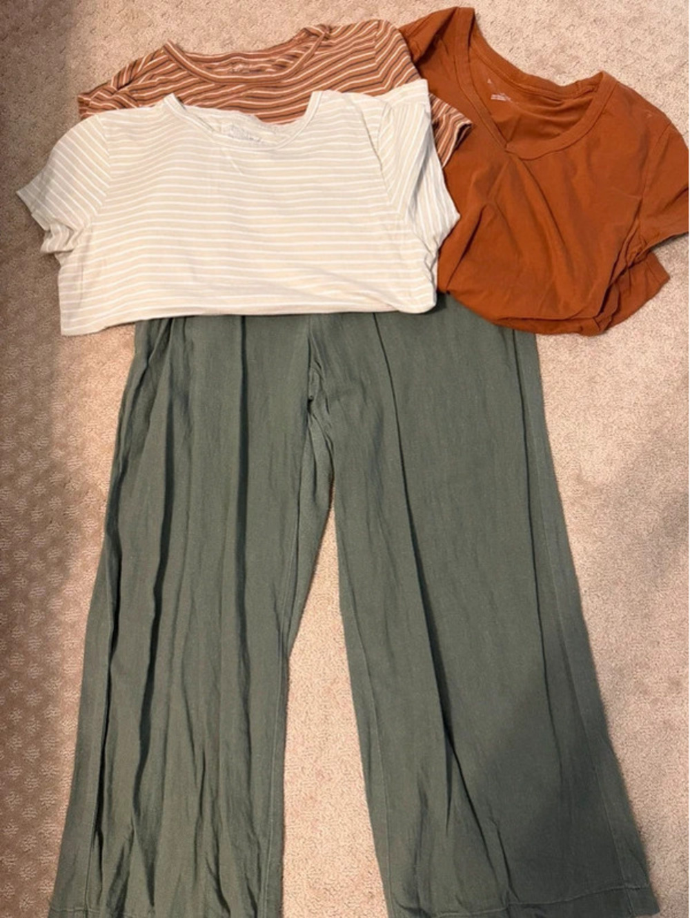 Cozy Fall Capsule Bundle | Sage Wide-Leg Pants + 3 Tees| Medium